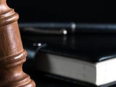 (律师免费提供咨询网络诈骗服务)网上被诈骗钱该如何办？网上被诈骗钱该怎么办？